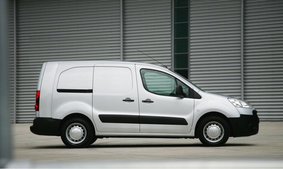  Peugeot Partner 2008 года  (фото 50 из 54)